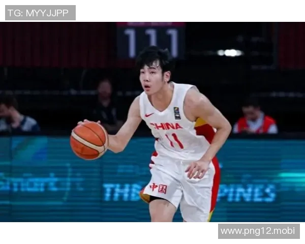 真给锻炼机会！段睿骐半场11中2仅拿5分3助 正负值-25